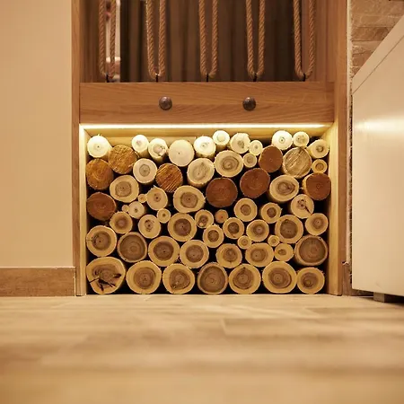 Wood Stars アパート ズラティボール